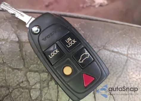 2004 Volvo S60 2.4 из США, поврежденный, VIN YV1RS61T842326923